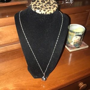 Accent necklace